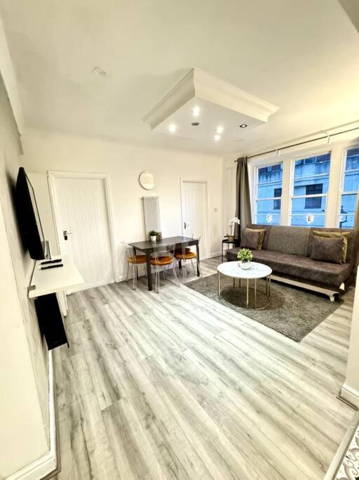 Centrally-Located Gem In Marble Arch, Londres Exterior foto