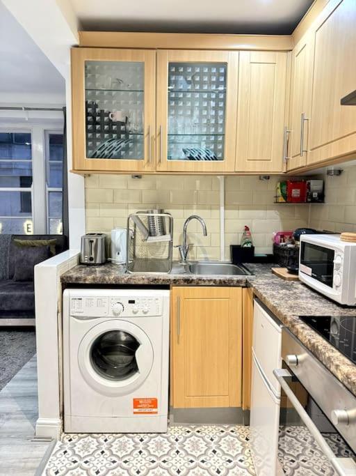 Centrally-Located Gem In Marble Arch, Londres Exterior foto